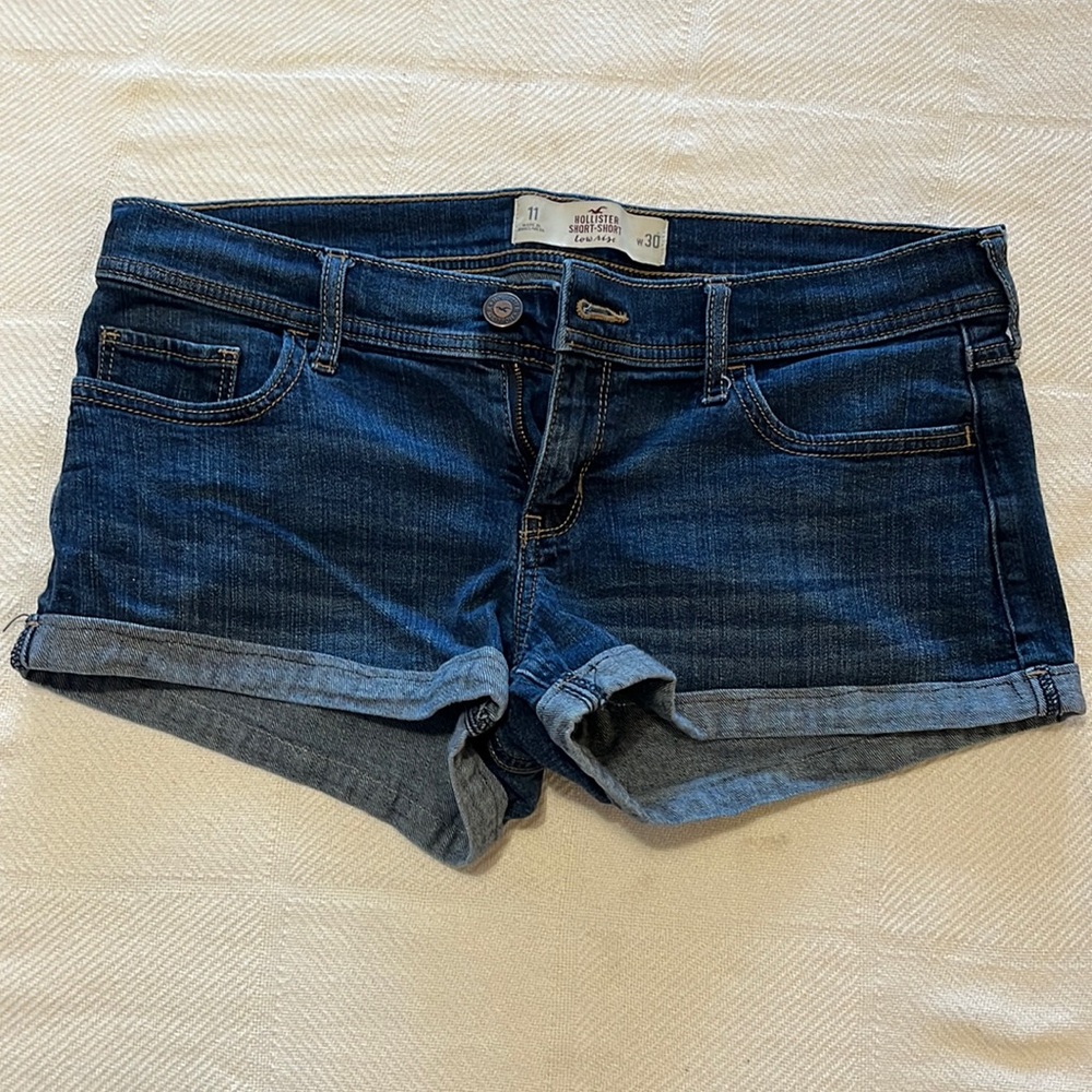 Hollister jean shorts size 11